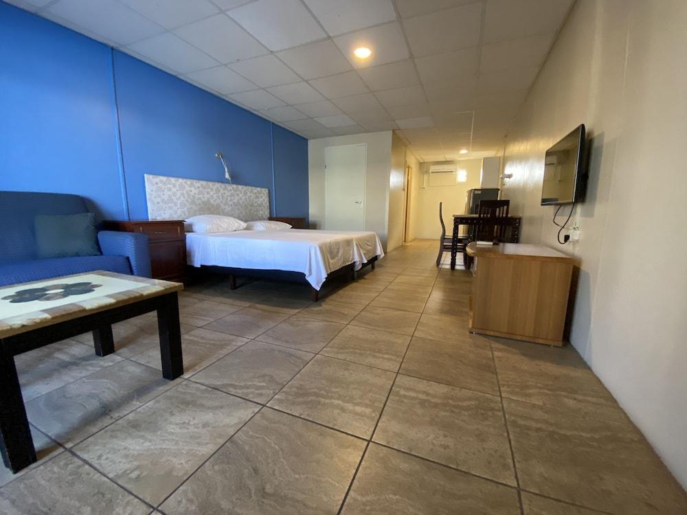 Aruba Blue Village Hotel And Apartments Palm Beach Exterior photo