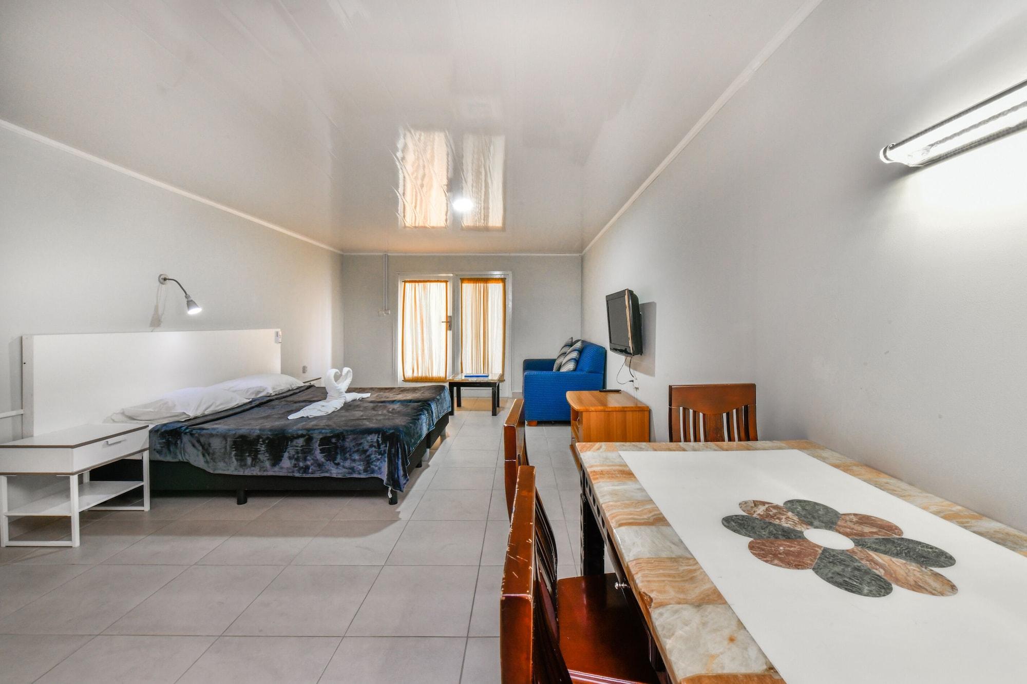 Aruba Blue Village Hotel And Apartments Palm Beach Exterior photo